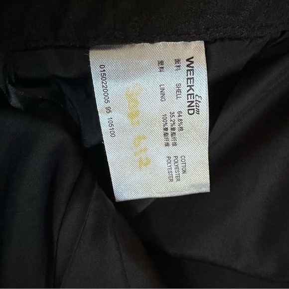 Women’s Shorts ETAM WEEKEND Black Textured Ruffled Bottom Line Cotton Shorts - Picture 5 of 5